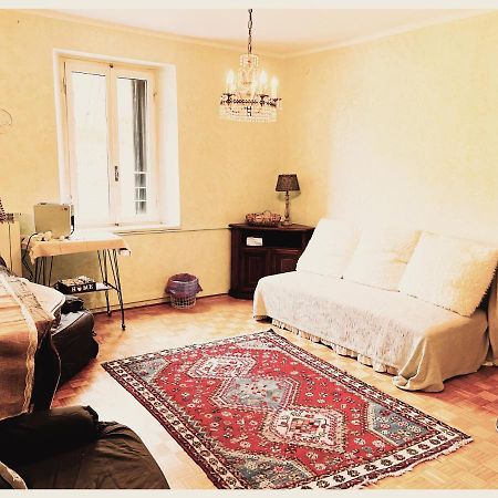 הוילה קסטלנואובו דל גארדה Casale Storico Enzo מראה חיצוני תמונה