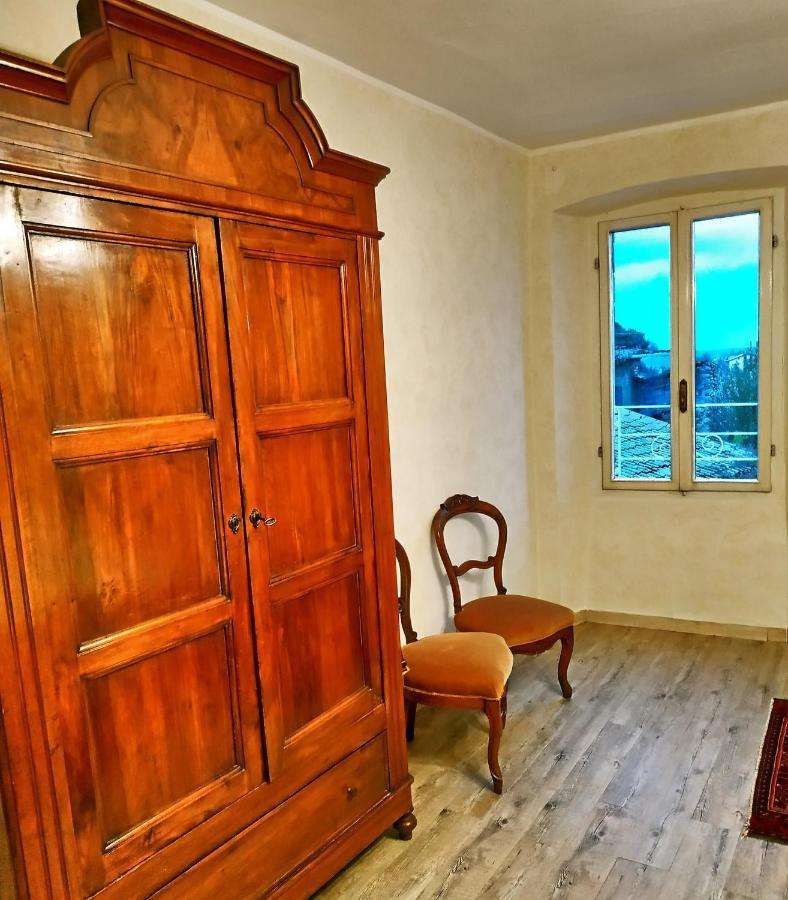 הוילה קסטלנואובו דל גארדה Casale Storico Enzo מראה חיצוני תמונה