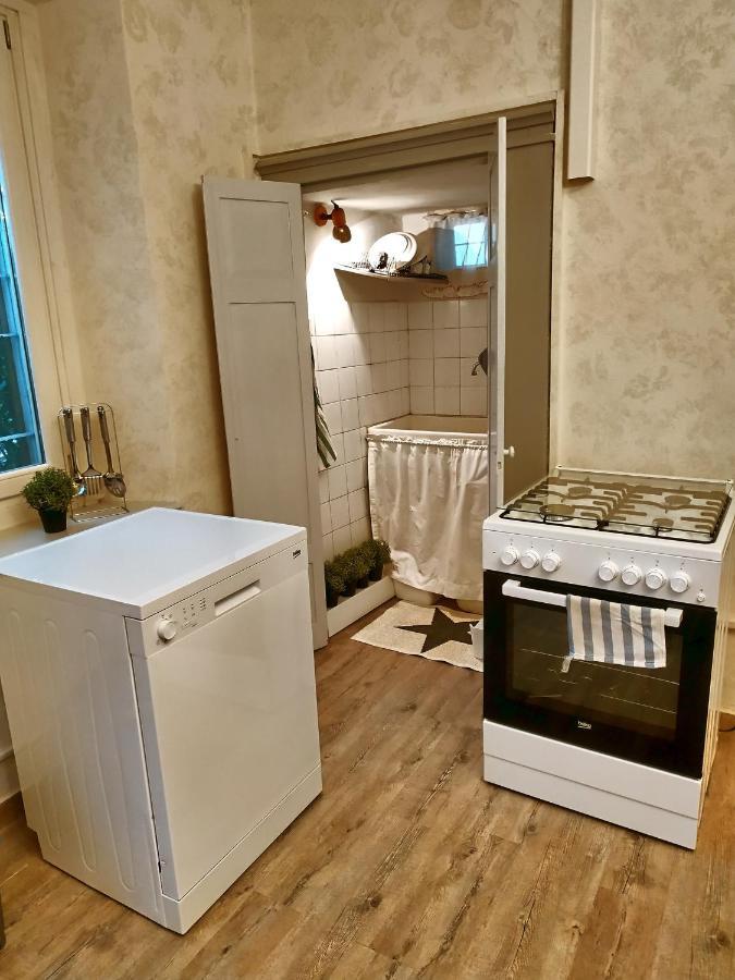 הוילה קסטלנואובו דל גארדה Casale Storico Enzo מראה חיצוני תמונה