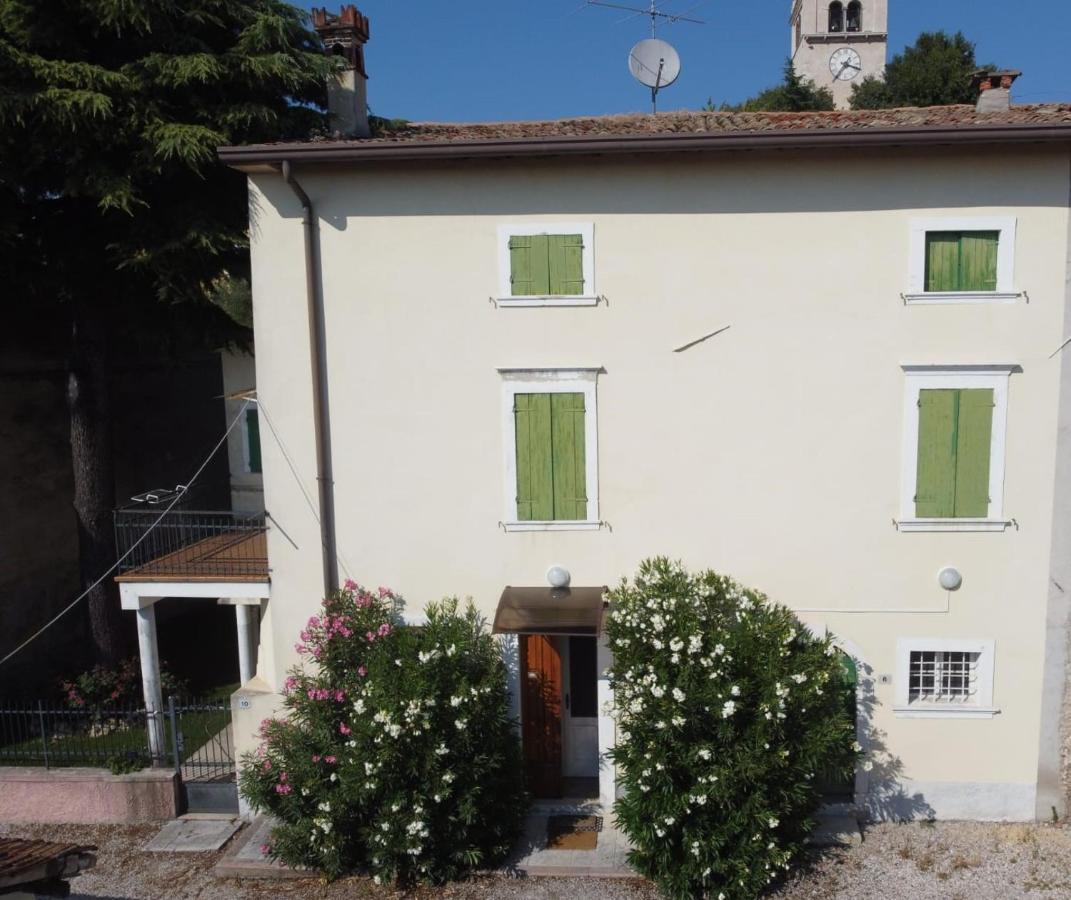 הוילה קסטלנואובו דל גארדה Casale Storico Enzo מראה חיצוני תמונה