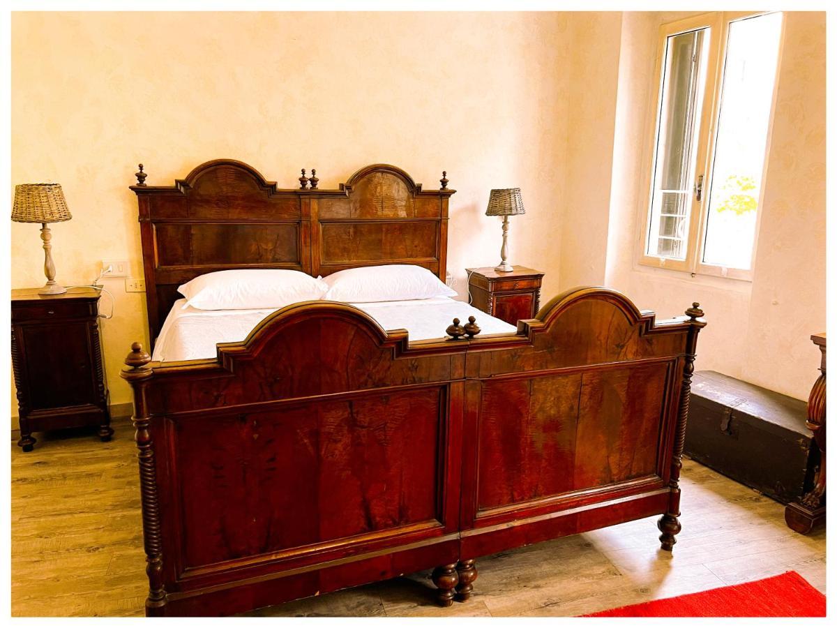 הוילה קסטלנואובו דל גארדה Casale Storico Enzo מראה חיצוני תמונה