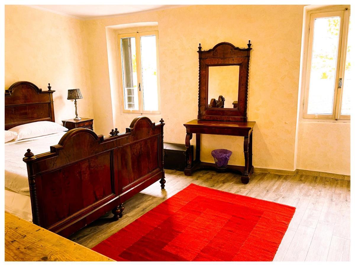 הוילה קסטלנואובו דל גארדה Casale Storico Enzo מראה חיצוני תמונה