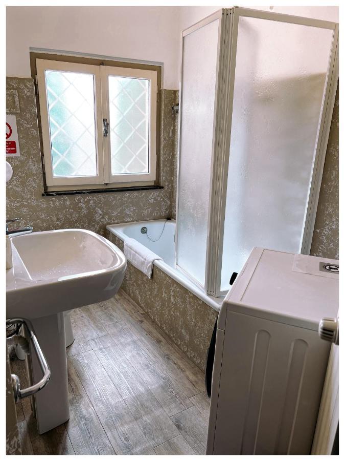 הוילה קסטלנואובו דל גארדה Casale Storico Enzo מראה חיצוני תמונה