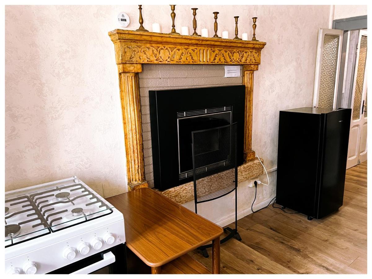 הוילה קסטלנואובו דל גארדה Casale Storico Enzo מראה חיצוני תמונה