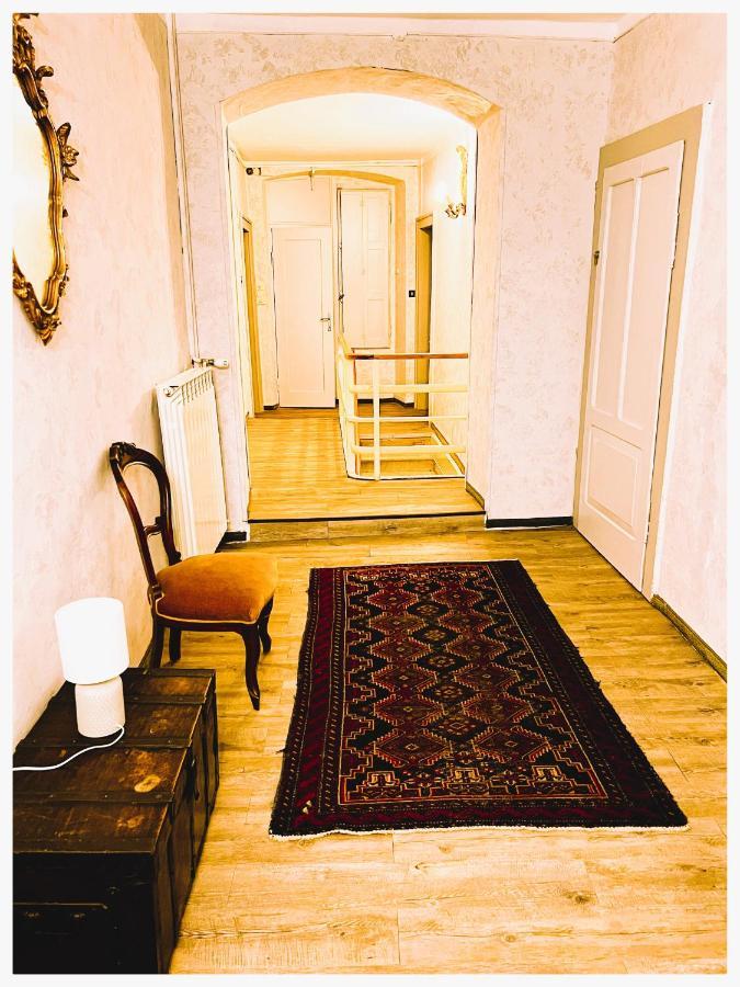 הוילה קסטלנואובו דל גארדה Casale Storico Enzo מראה חיצוני תמונה