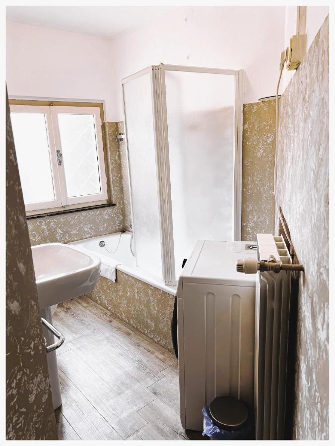 הוילה קסטלנואובו דל גארדה Casale Storico Enzo מראה חיצוני תמונה